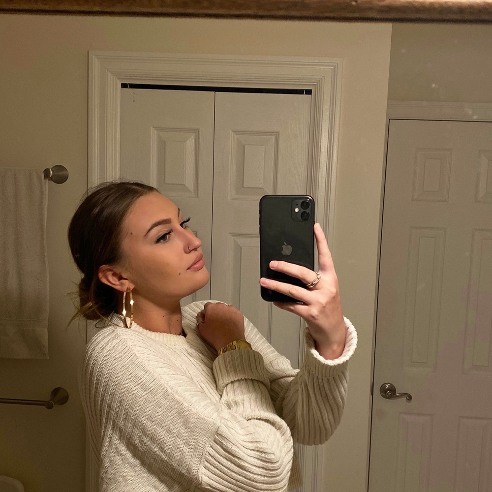 Meet your Posher, Destanee